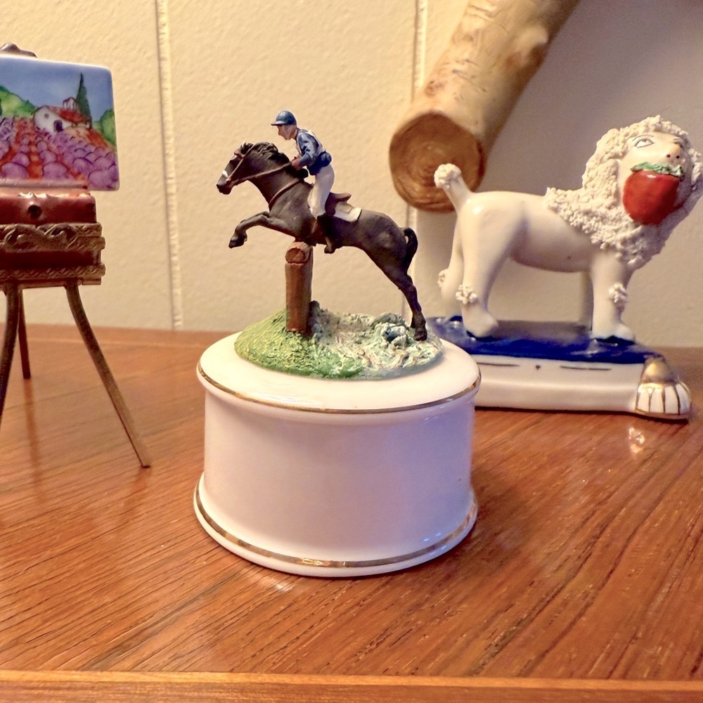 Shires England Bone China Eventer Trinket Box